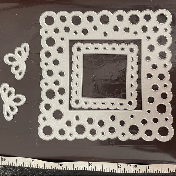 Sizzix frame metal dies for crafting. - Picture 1 of 1
